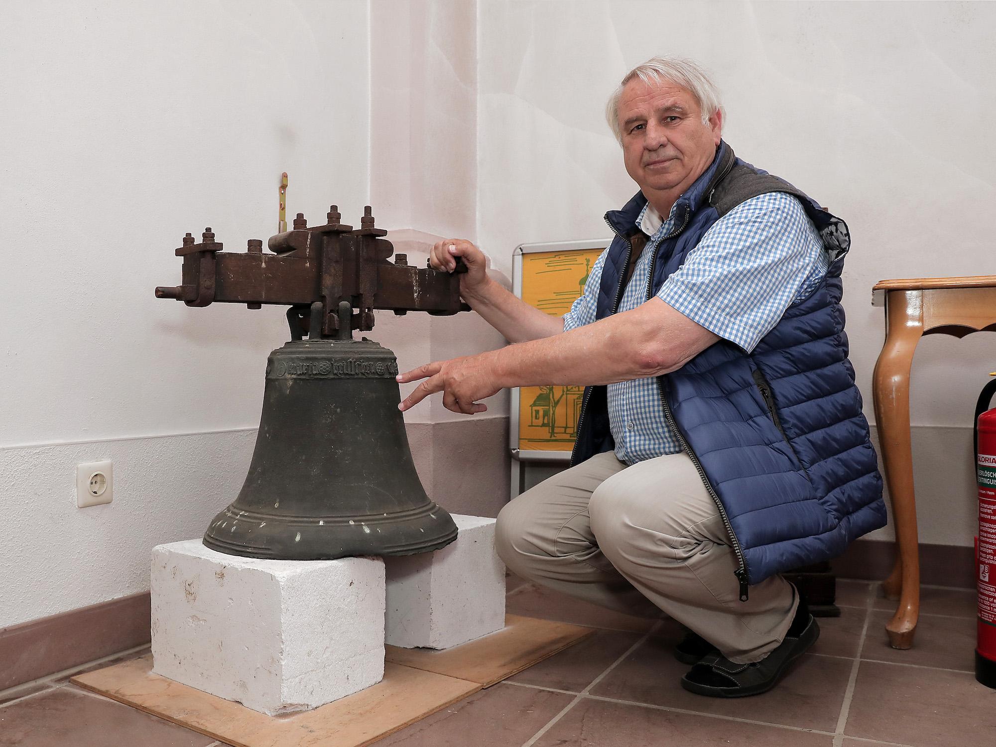 Charly Foncken hat zur Geschichte der kleinen Glocke in St. Margareta geforscht.