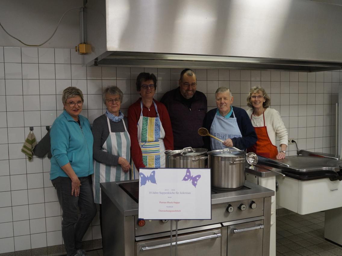 Das Team der „Suppenküche für jedermann“ freut sich über Gäste. Jeden zweiten Mittwoch gibt es im Marienheim ein Essen.