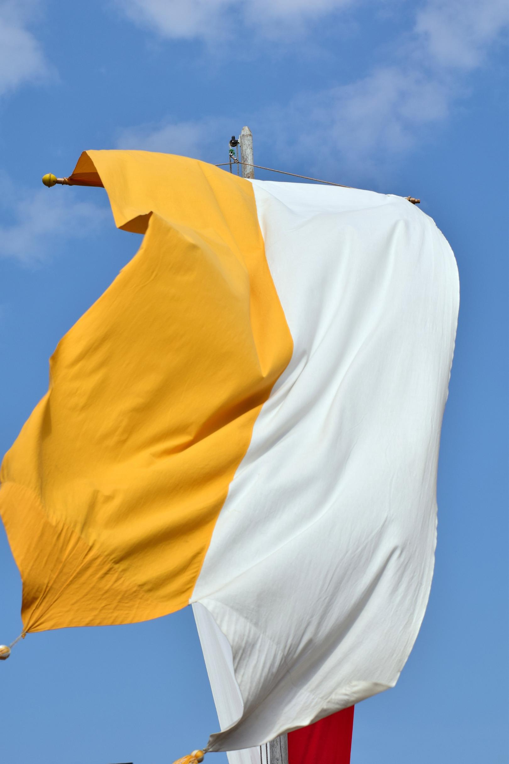 flag-3451684_by_ulleo_pixabay_pfarrbriefservice (c) Pfarrbriefservice